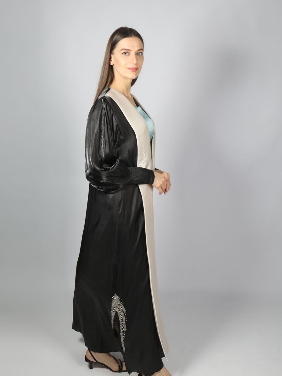 Hessa Velvet Majlis Collar Nocturne Abaya